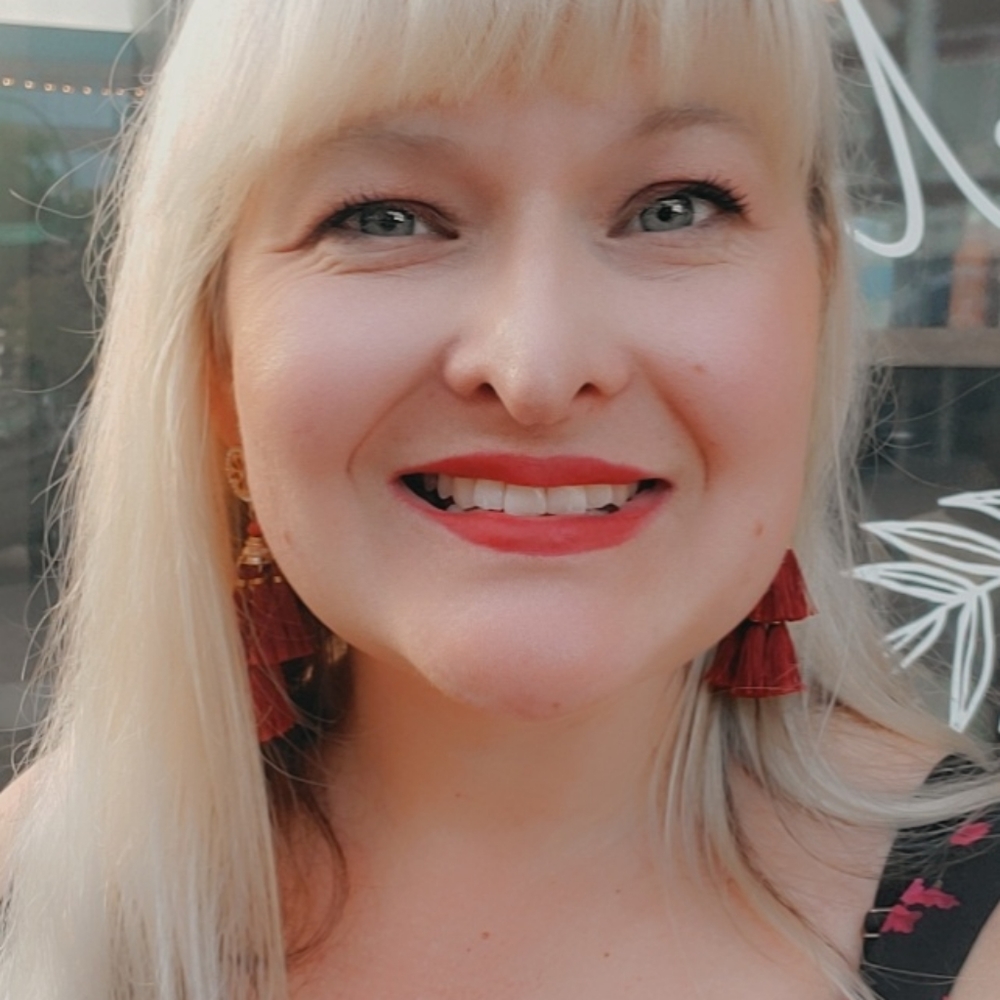 Meet your Posher, Ilona